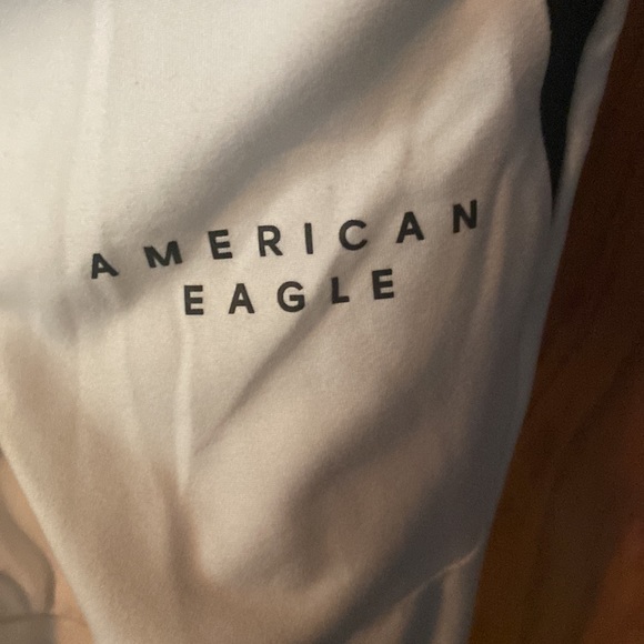 American Eagle Joggers - Picture 3 of 5